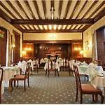 Manor 3* Windermere