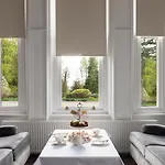 Manor Hotel 3*