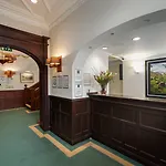 Manor Hotel 3*
