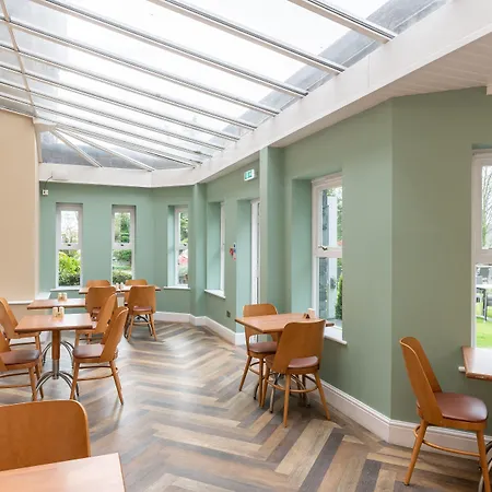 Manor מלון ווינדרמר